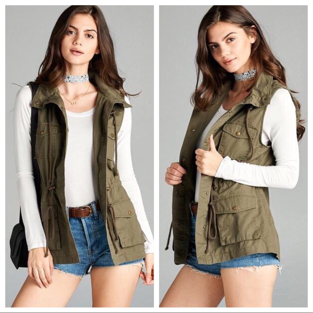✨FIRM PRICE✨Army Green Military Vest w/ Hood - Picture 2 of 6